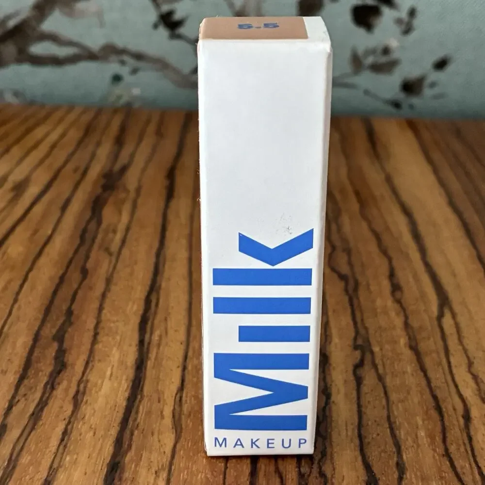 Milk Makeup Hydro Grip Gel Concealer Shade 5.5